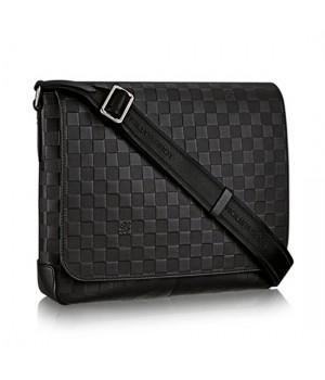 Louis Vuitton N41284 District MM Messenger Bag Damier Infini Leather